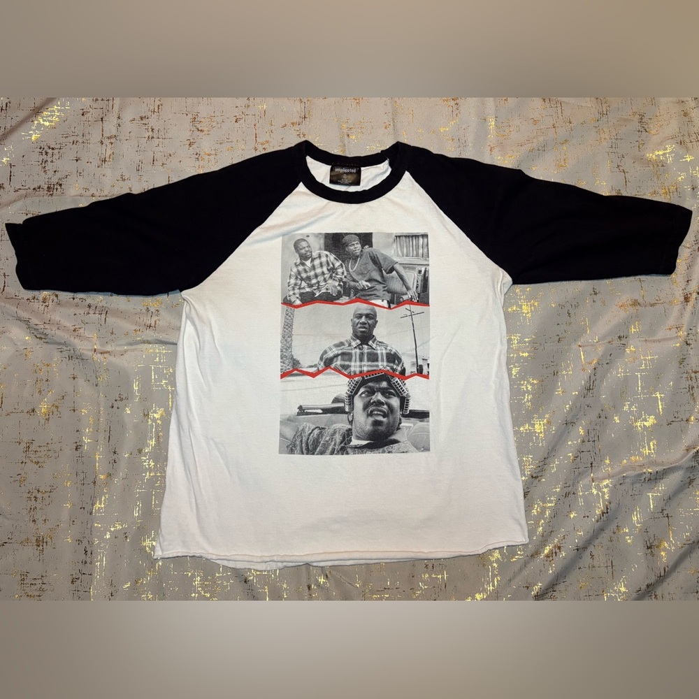 🔥 Friday 🔥Black and White Graphic Shirt - Picture 1 of 4